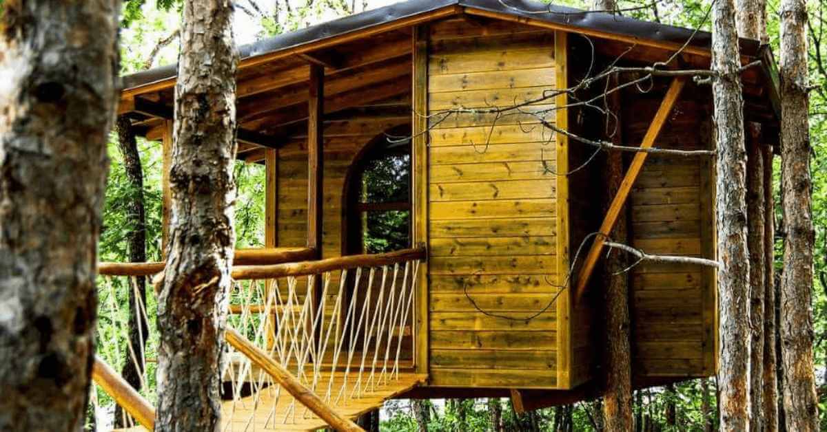 Treehouse getaways. Book online unusual places to stay in Campsaround
