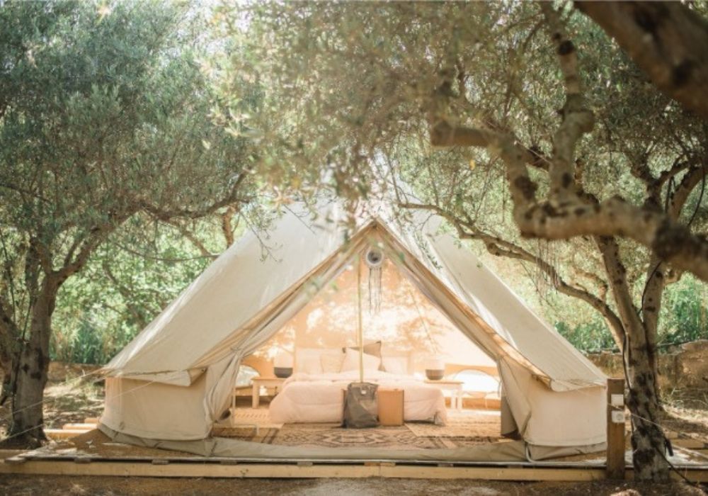 glamping walking week in glamping tent and glamping experience 1