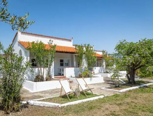 family vacation poros in bungalow book now